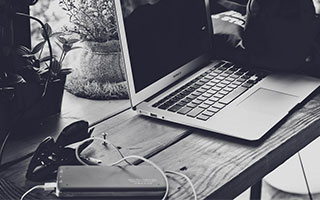 马洛卡队长：有人倒地就应该吹停，拉菲铲人比穆里奇更狠却只染黄