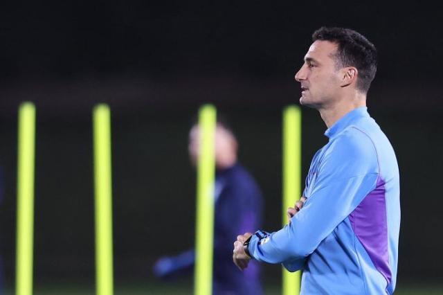 爱游戏网页-阿根廷战前动员：斯卡洛尼致谢，梅西向全队喊话