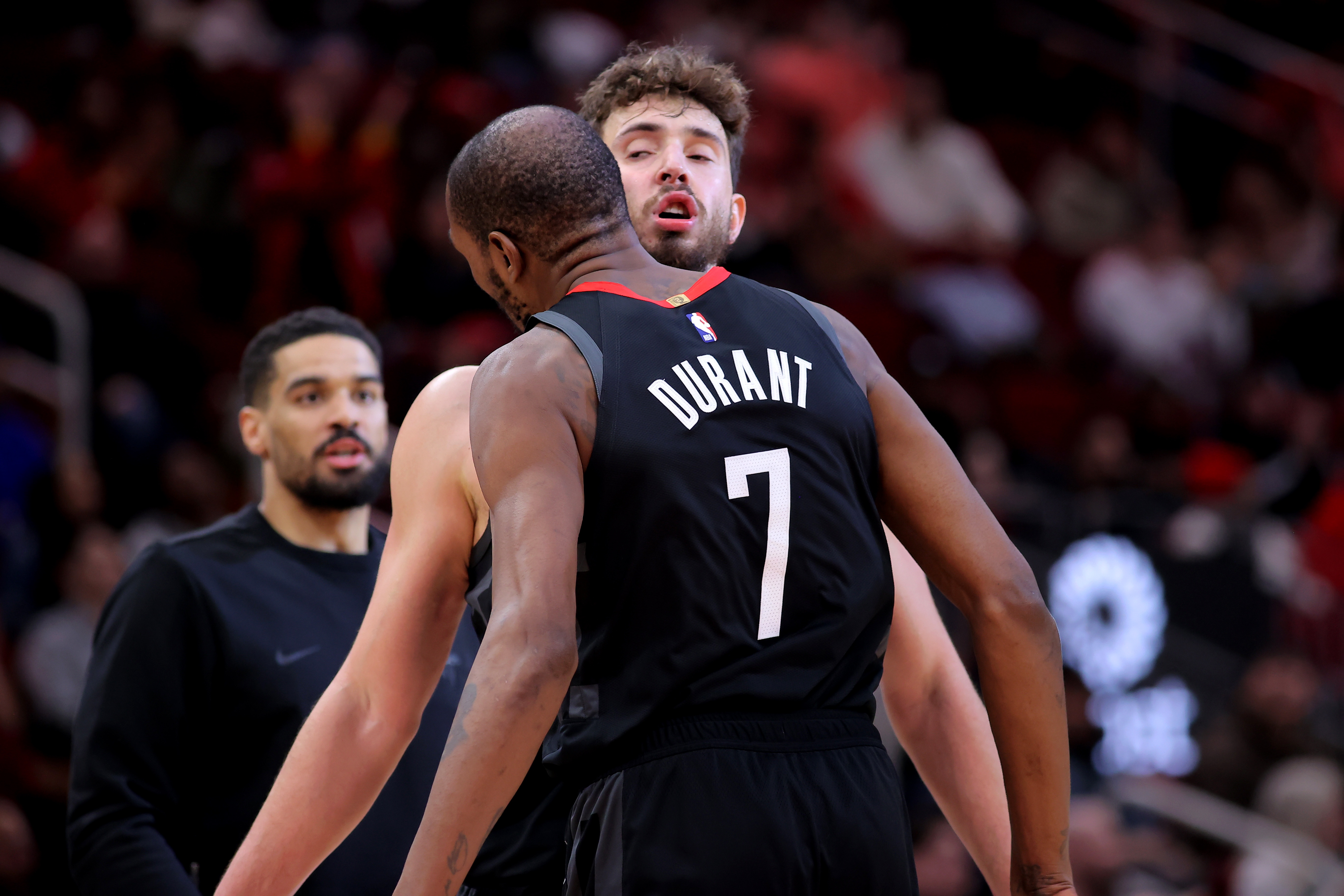 爱游戏官网-KD谈35次助攻：让每个人都参与了进来 才是我们需要打出的篮球